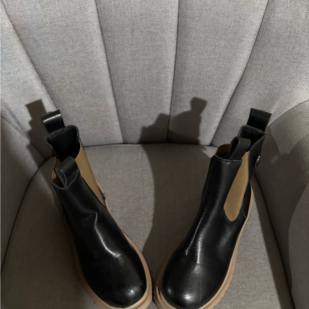 Black Leather Chelsea Boots